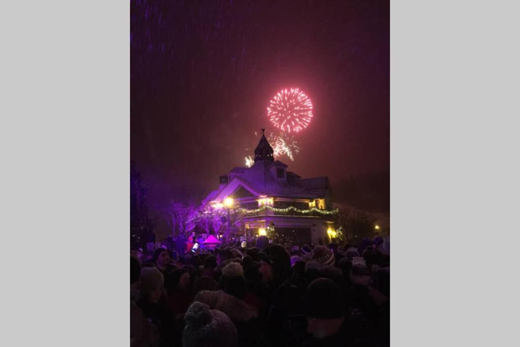 شقة The Mountainside By Escapades Tremblant مونت تريمبلانت المظهر الخارجي الصورة